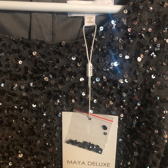 NWT MAYA Delux Dress. - Picture 4 of 6